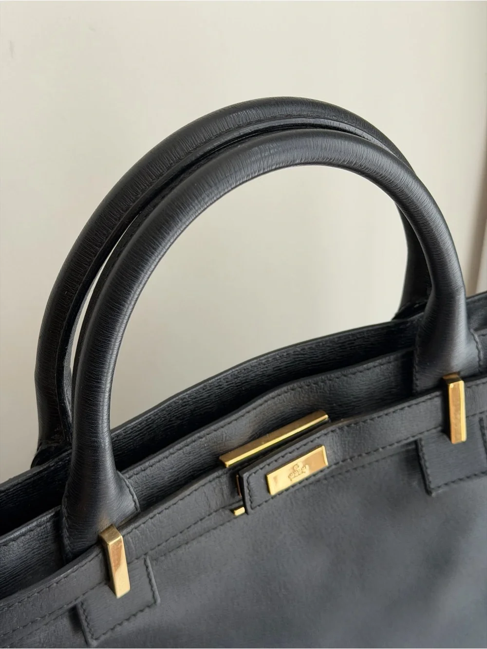 Authentic GUCCI Black Leather Top Handle Bag